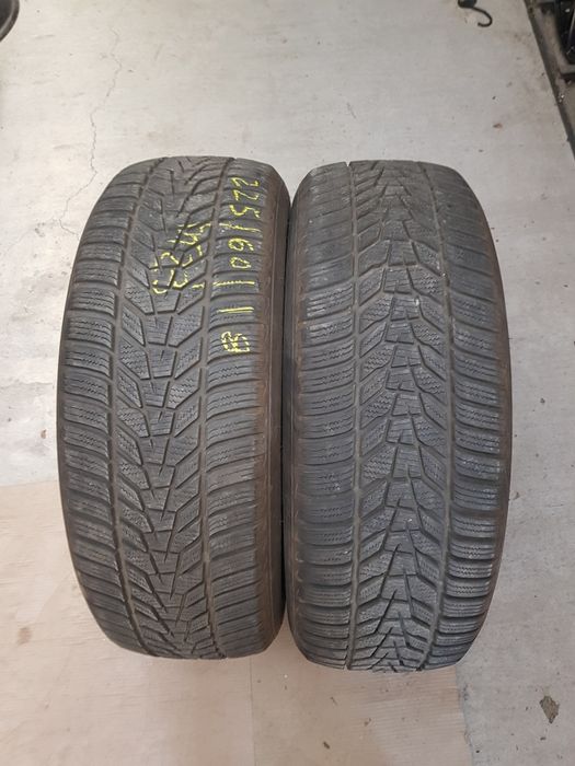 2 buc Anv.iarna 235/60r18  hankook