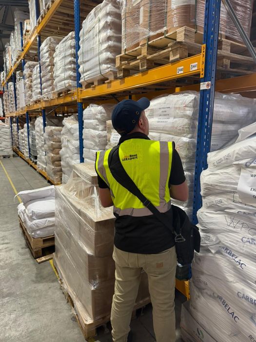 Verificare rafturi metalice inspectie