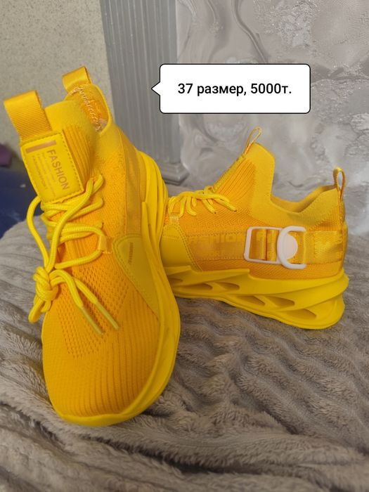 Новая обувь , не подошли по размеру