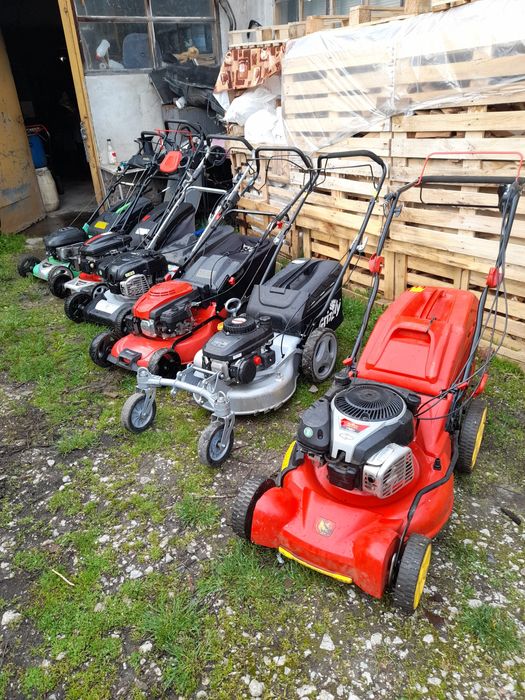 Бензинова самоходна косачка