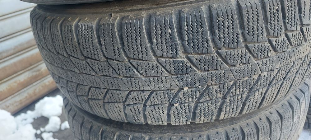 Резина в комплекте на р14 Triangle