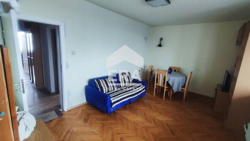 Тристаен апатамент под наем  с отделна кухня в кв. Младост