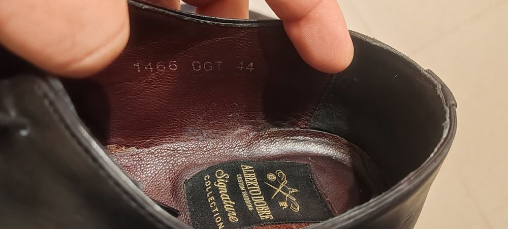 Pantofi barbati barbatesti marimea 44 sunt din piele inclusiv talpa