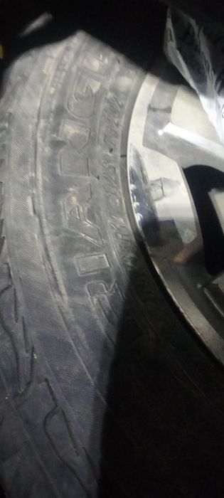 Продам летнюю резину