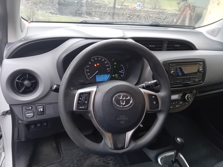 Toyota  yaris  hybrid , hibrid 2018 , cutie automata