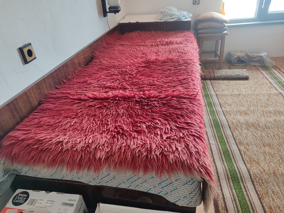 Губери за покриване на легло