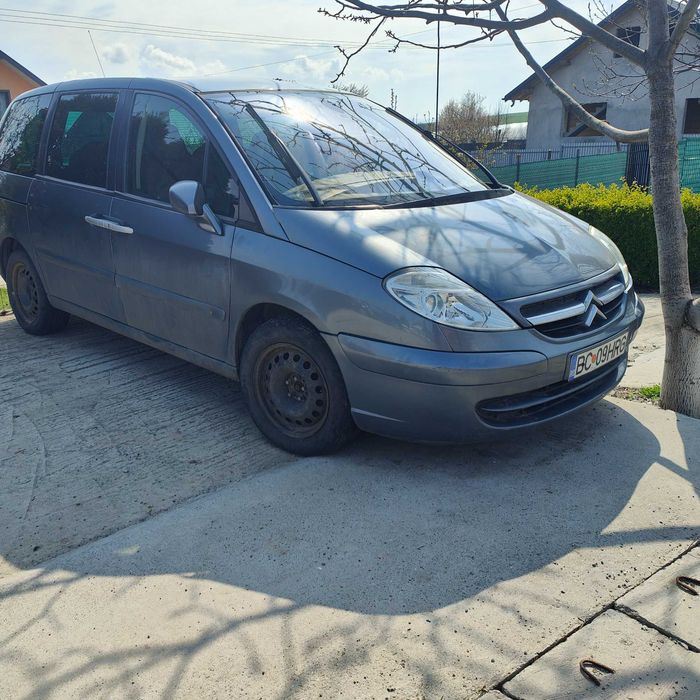Auto 7 locuri Citroen C8