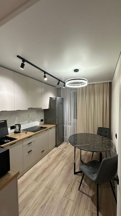 Сдам евролюкс в районе КШТ