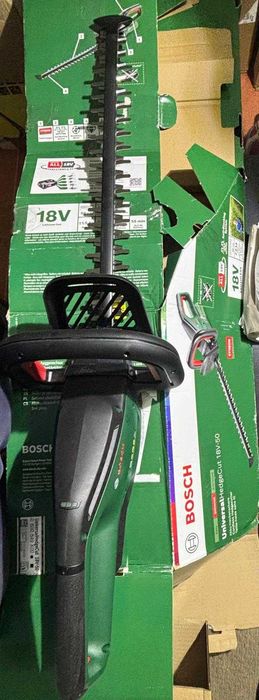 Bosch Home and Garden 0600849K03 Bosch Universal HedgeCut 18V-50
