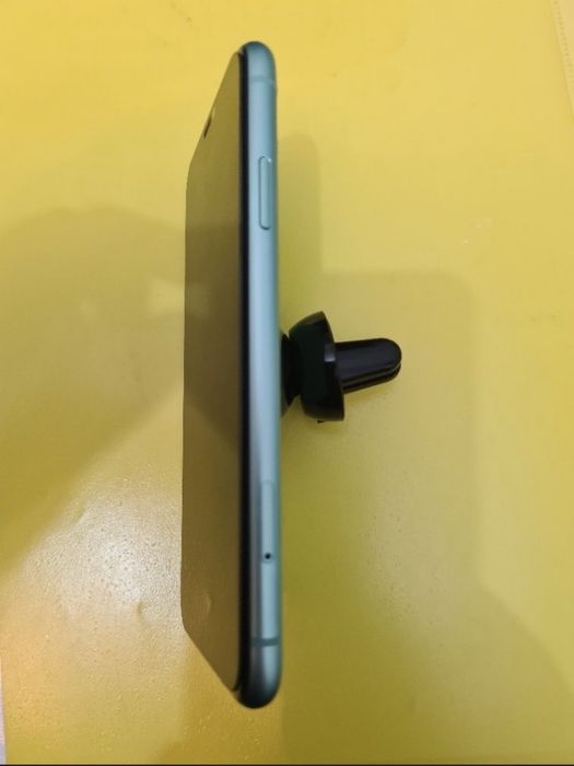 Lime 11 Green gb 256 iPhone