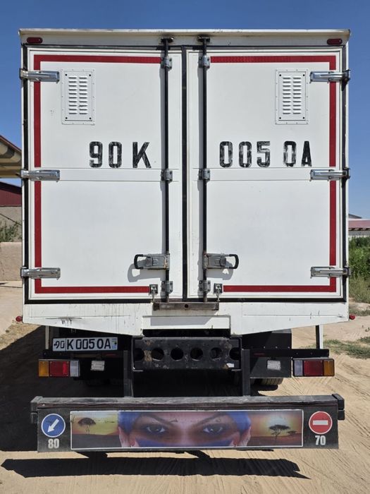 Isuzu 2021 yil 10 tonnalik
