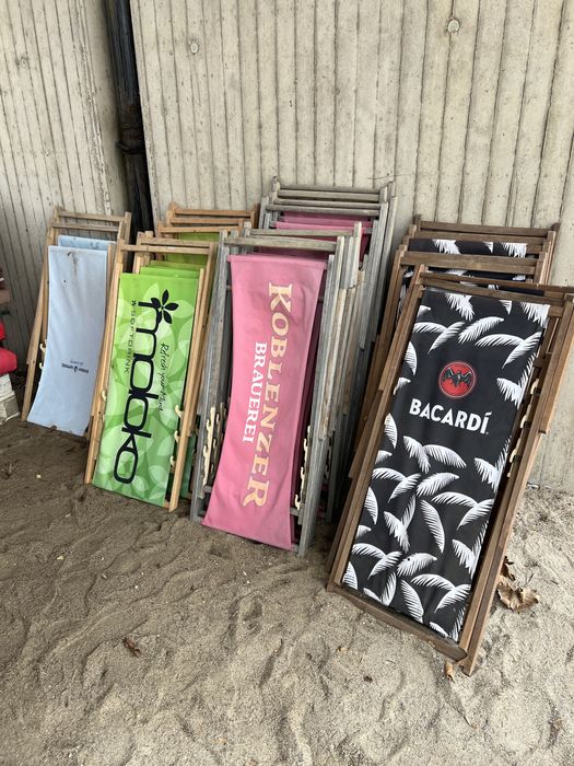 Cuburi luminoase LED RGBW pentru evenimente și scaune pliant beach bar