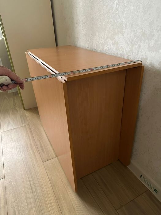 Продам стол для гостинный