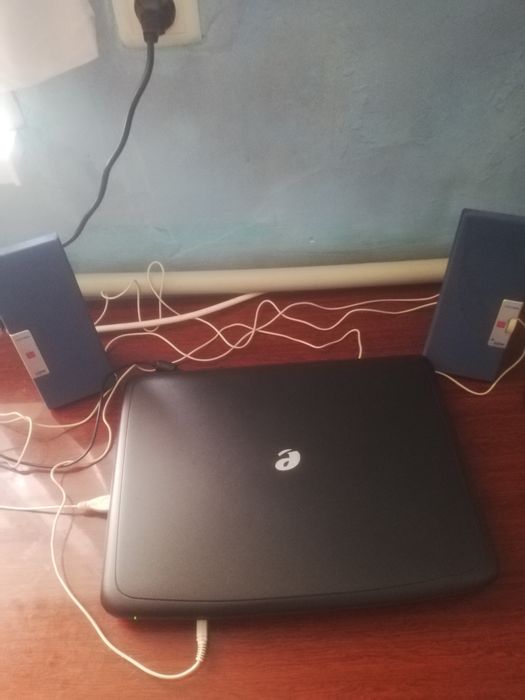 Ноутбук-eMachines-СуперИдеал