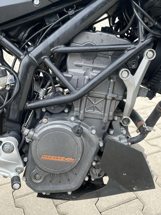 Vand KTM Duke 125 ABS