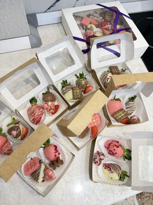 Клубника в шоколаде предзаказ