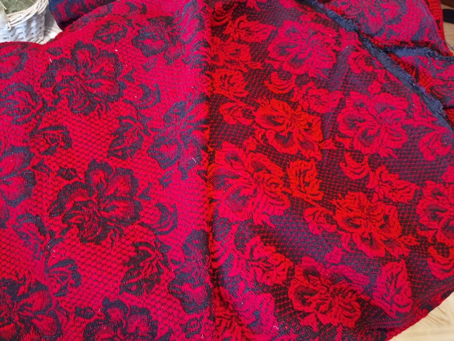 Вълнен килим 2,20/4,00 м. Пътека, шалте и подарък