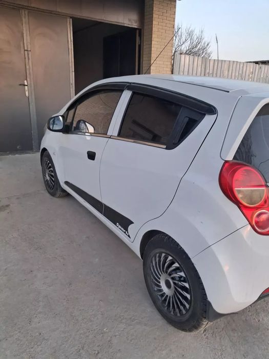 Chevrolet SPARK  2013 Yangi motor 1 позиция