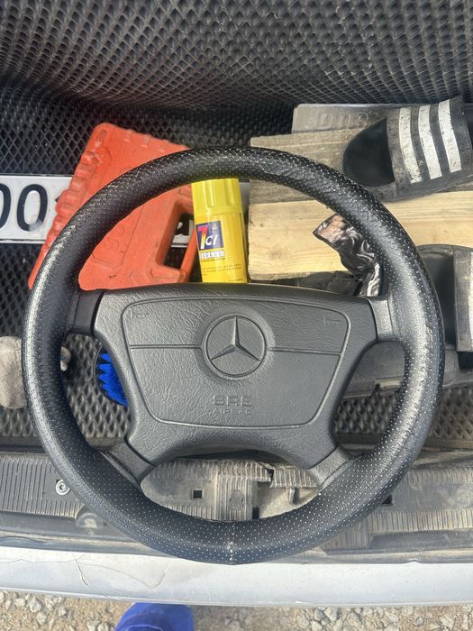 Продам руль Мерседес w210