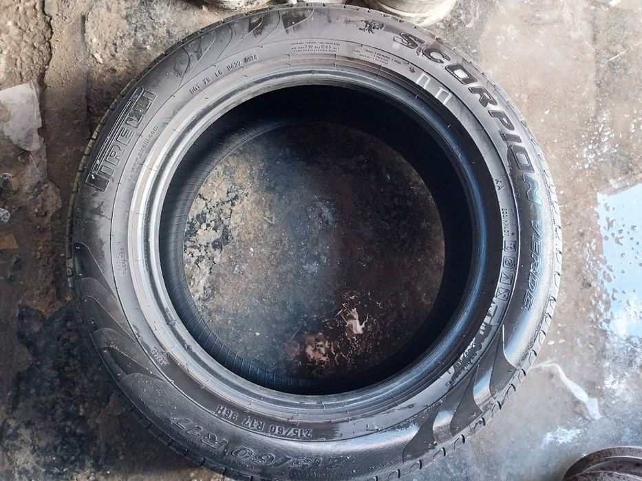 Комплект шин Pirelli 215 60 R17.