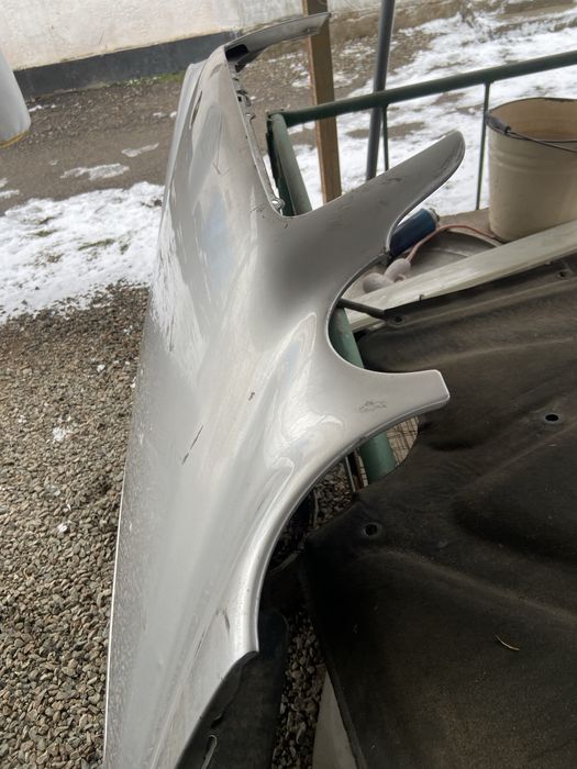 Капот на мерседес 210 лупарик w210