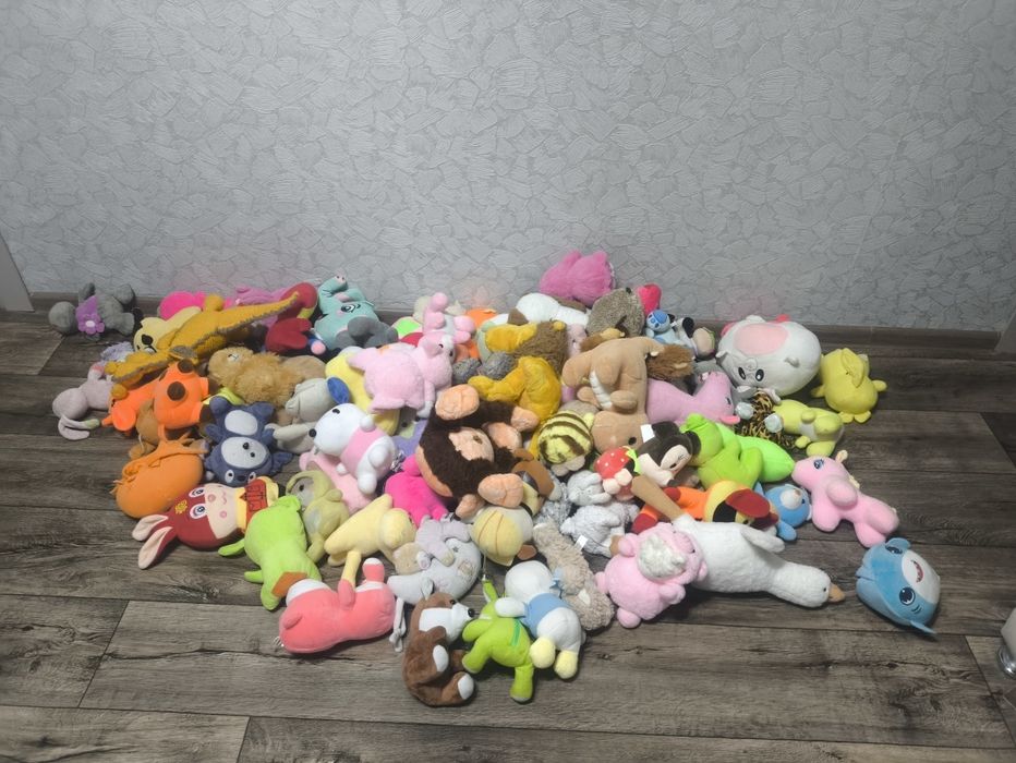 Отдам игрушки.     .