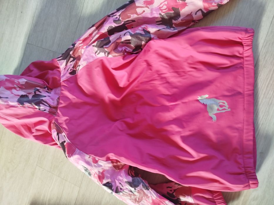 Продам костюм на девочку