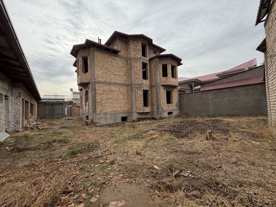 Участка 6 соток Юнусабад ботаника