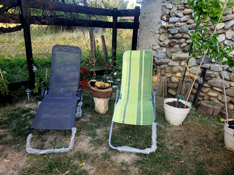 Vând casa aproape de oraș.