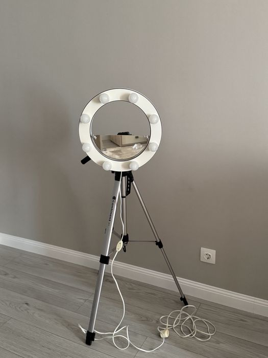 Штатив профессиональный с лампочками