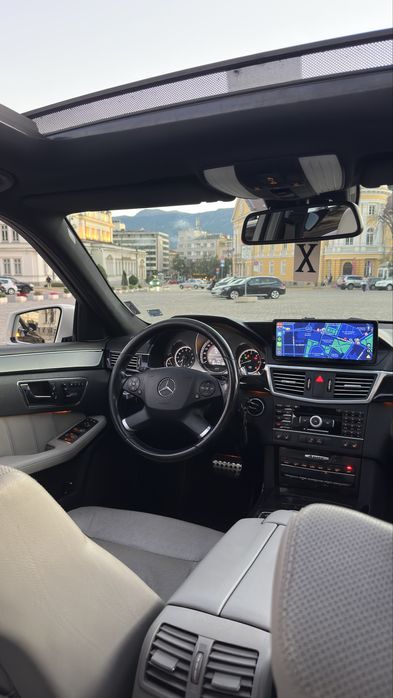 Навигация за Mercedes W212