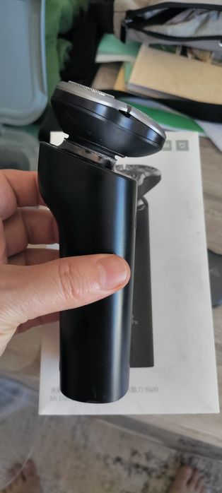 Продам электробритву на запчасти