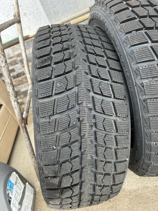 Зимние шины 245/45/19
