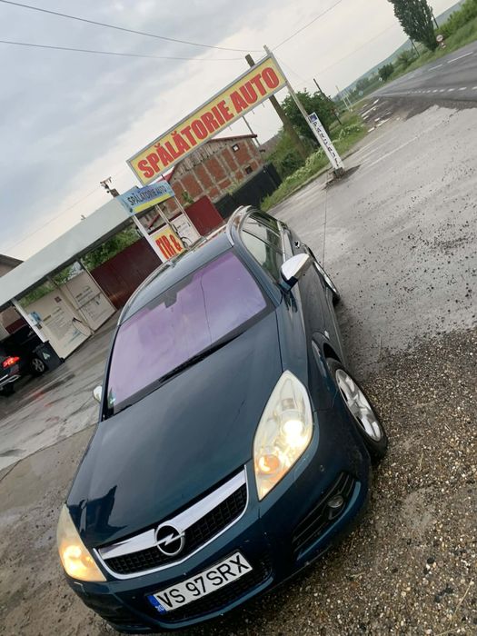 Opel Vectra 2.2 benzină radiată