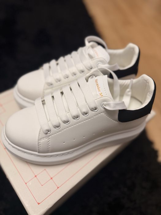 Adidasi Alexander Mcqueen noi