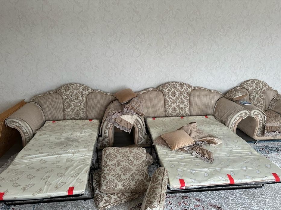 Диван мебель мягкий