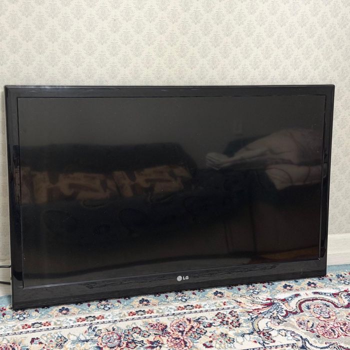 Телевизор     LG