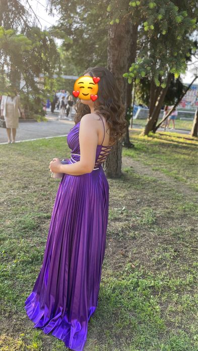 Официална рокля