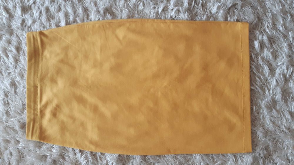 ПРОМО!Блузки с къс ръкав-2 бр. за 4 лв.,мрежест клин и пола молив