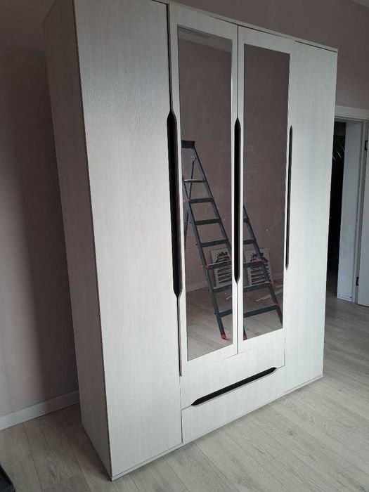 Шкаф для спальной комнаты