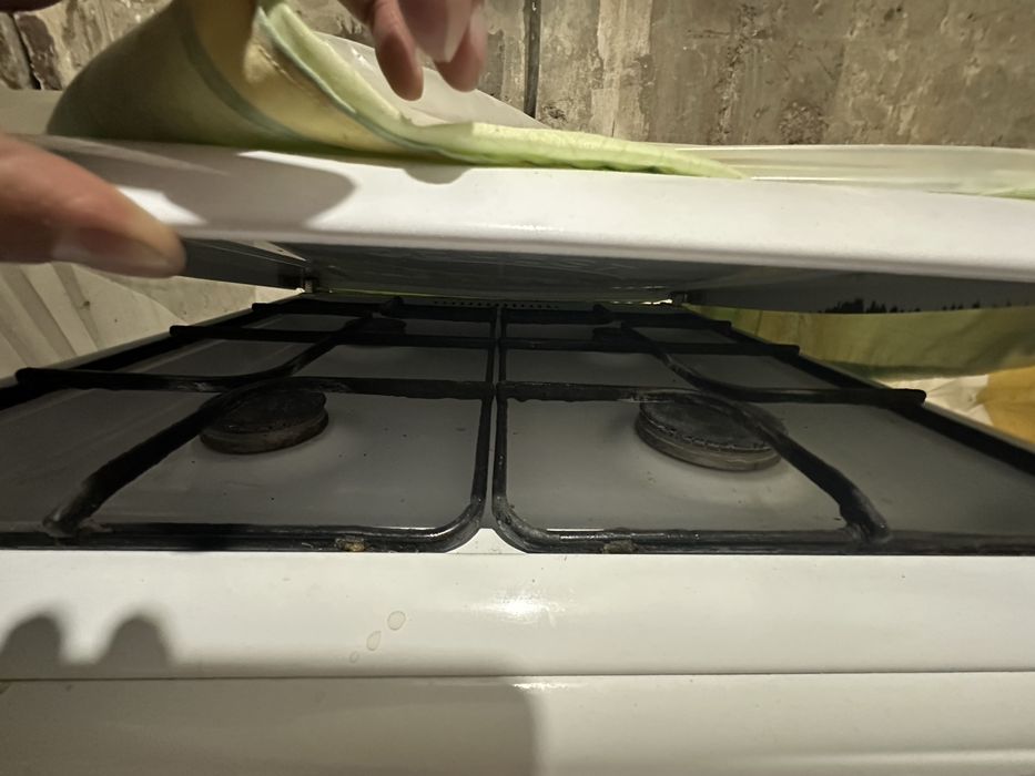 Продам газ плиту рабочую