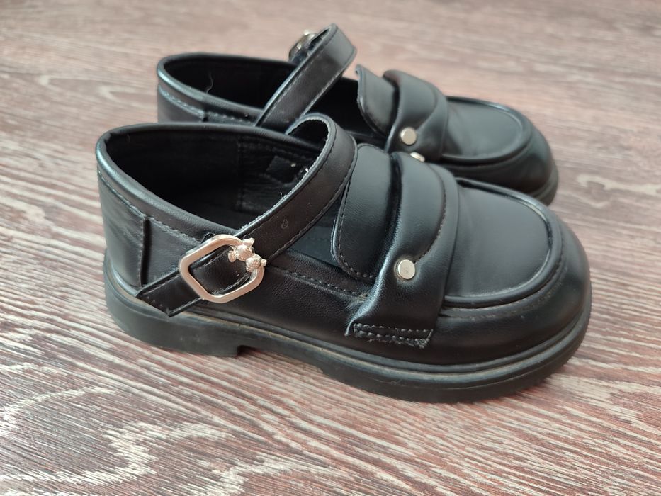 Туфли на девочку