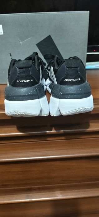 Adidas кроссовки