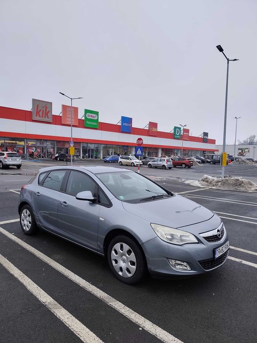 Opel Astra J, an de fabricație 2010