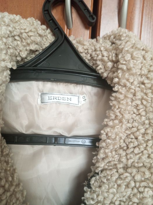 Продам тедди и ветровку на девочку