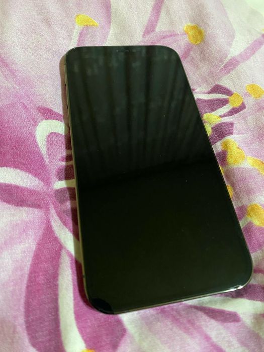 Iphone 12 pro 256gb. Sotiladi ideal yangide toptoza