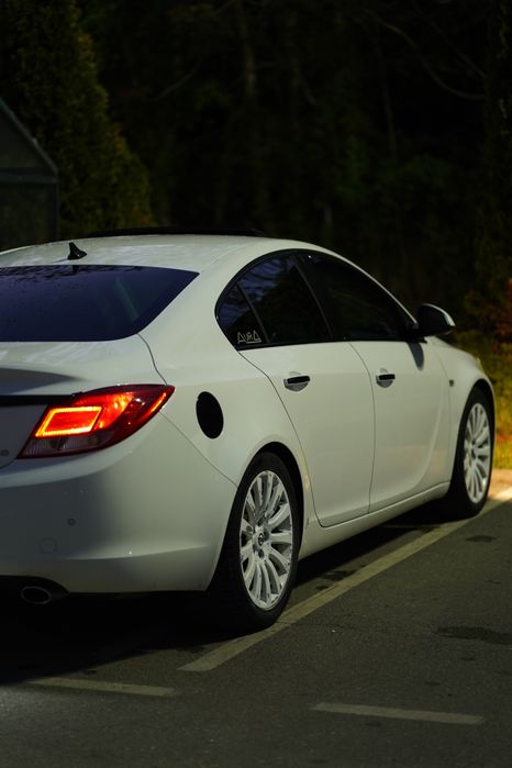 Opel insignia 1.6 turbo 2011