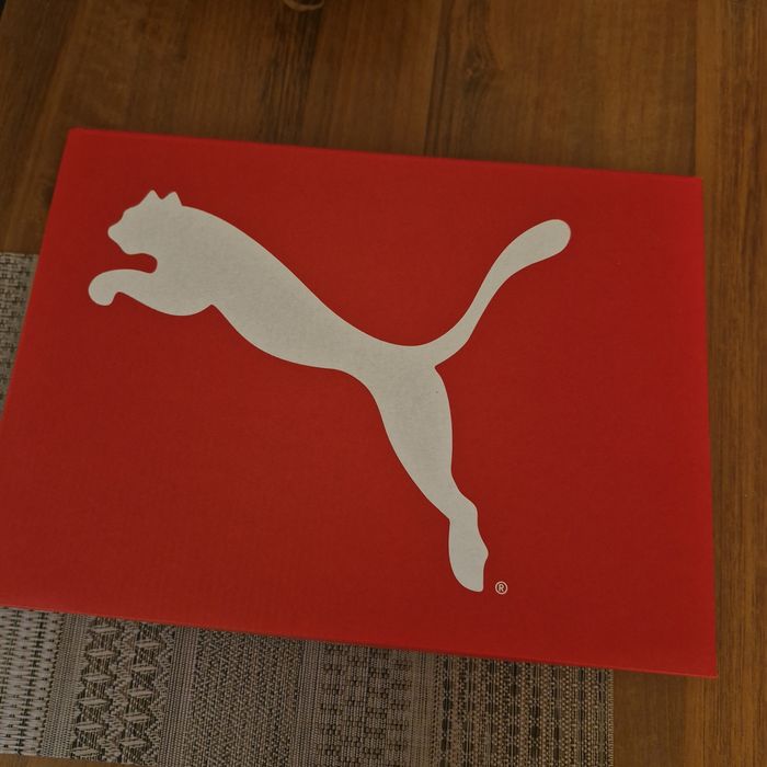 Женские кроссовки PUMA Amplifier — размер US 8.5 / 39