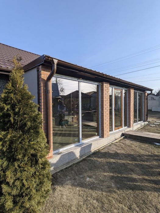 Tâmplărie PVC - Ferestre - Uși