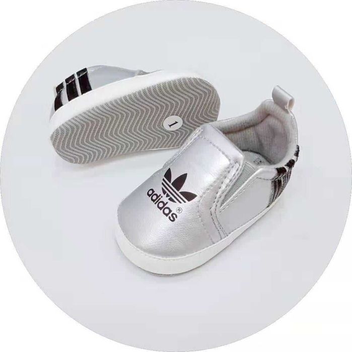Бебешки обувки / Буйки Adidas, Nike , Converse , Lacoste , New Balance , Gucci , Chanell